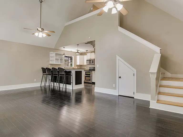 4227 Sandy Bluff Dr E — Photo 6