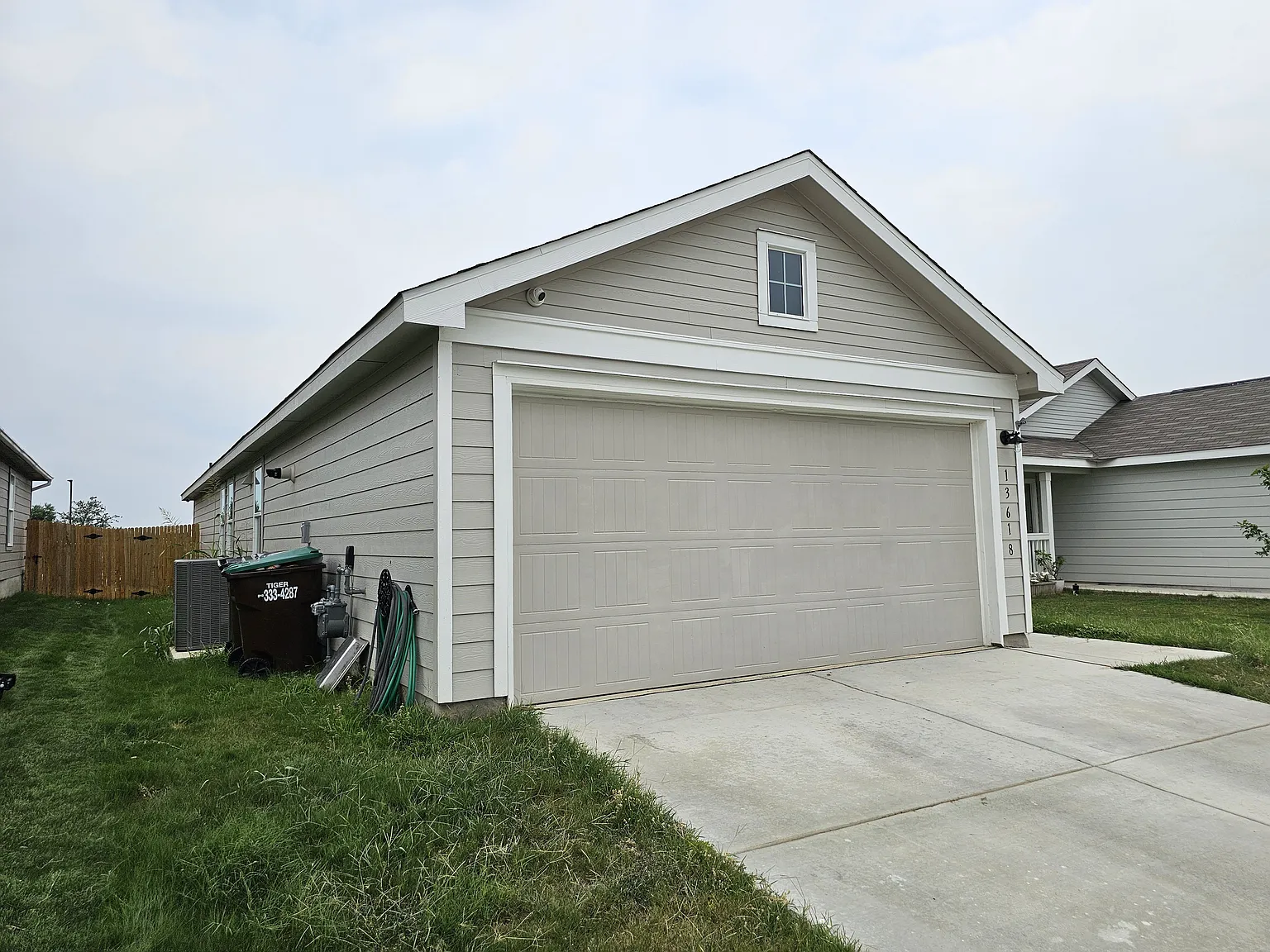 13618 Flume Rdg — Photo 2