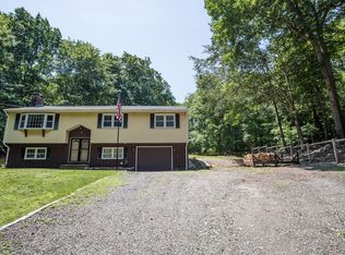 35 Jackson Rd, Higganum, CT 06441