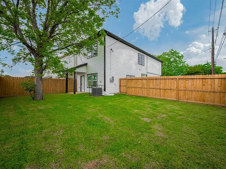 7546 Charlie St — Photo 35