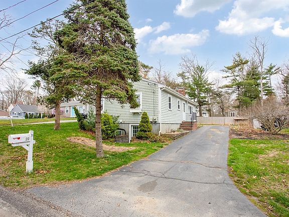 2nd image of 29 Arboretum Rd