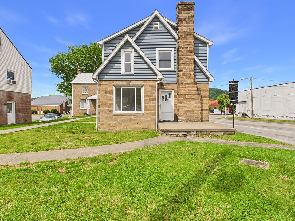1st image of 1036 3rd St