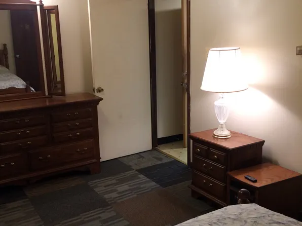 58 Olde Main Plz #A, Saint Albans, WV 25177