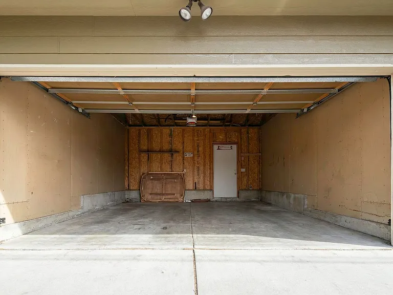 2245 S High St — Photo 34