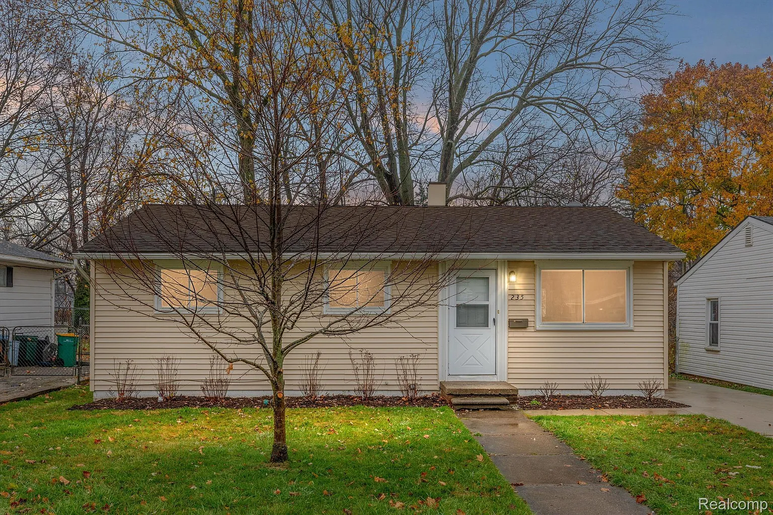 235 Ewell St photo 1