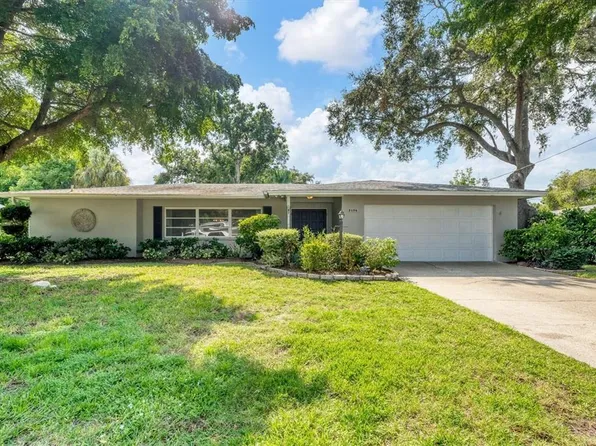 2104 Hyde Park Cir, Sarasota, FL 34239