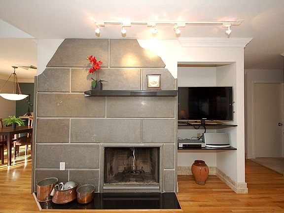4th image of 73 Vacca Dr