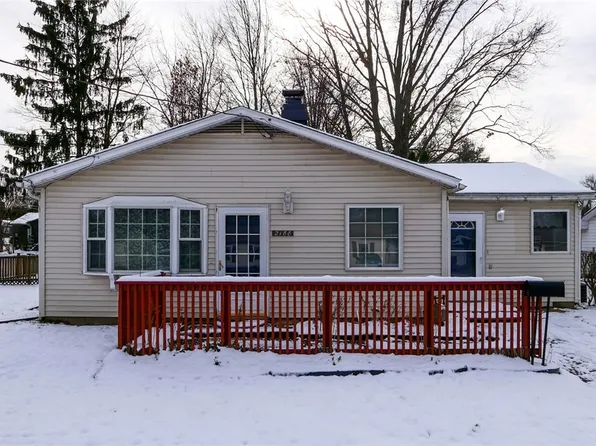 2188 Elmwood Ave, Stow, OH 44224