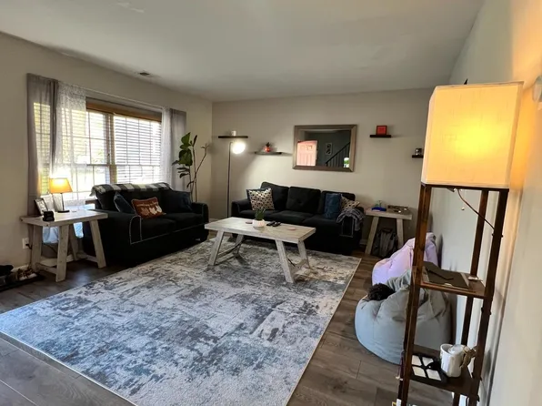 8 Barry Dr, Mantua, NJ 08051