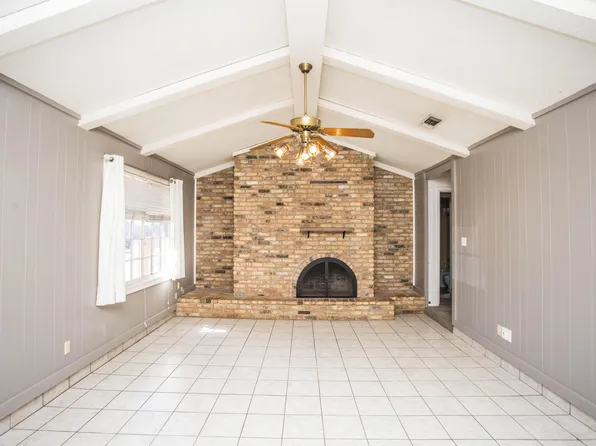 3408 70th Dr, Lubbock, TX 79413