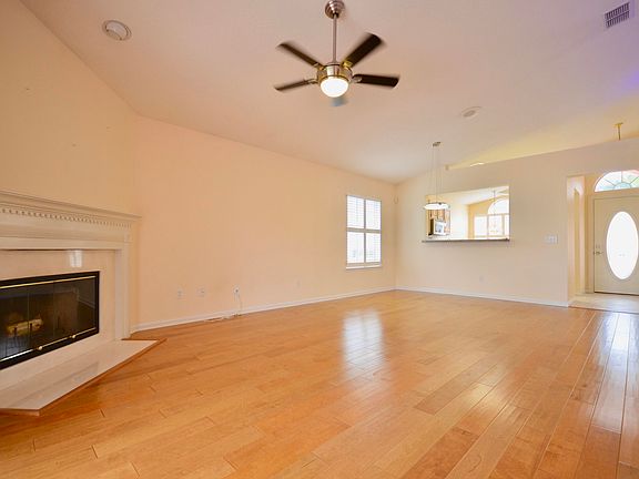 3rd image of 13815 Heathford Dr