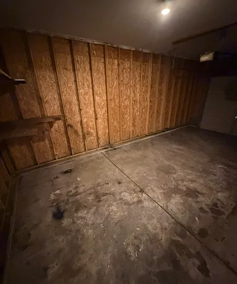 670 Roscoe Ave — Photo 26