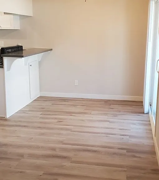 109 N Merrimac Dr — Photo 6