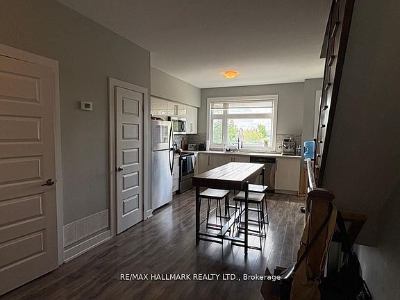 3rd image of 540 Essa Rd #48
