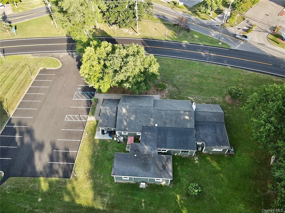 1st image of 314 Quassaick Ave