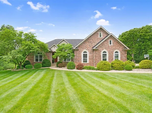 200 Summerhaven Ln, Troy, MO 63379