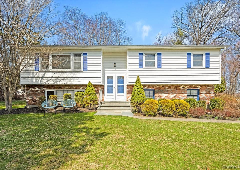 1st image of 29 Sandy Brook Drive
