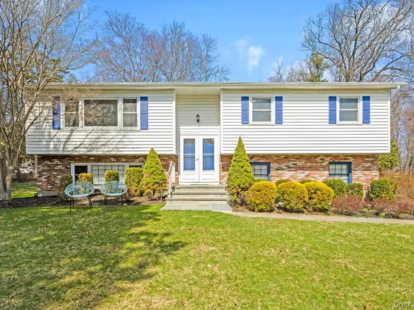 29 Sandy Brook Drive, Spring Valley, NY 10977