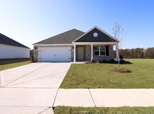 308 Oakmont Cir, Calera, AL 35040