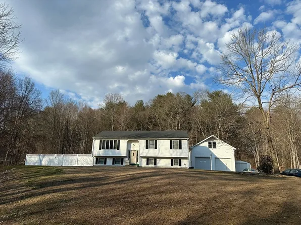 174 Charlton St, Oxford, MA 01540