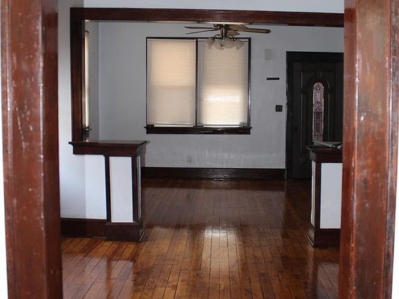 5th image of 1475 Kahn Ave