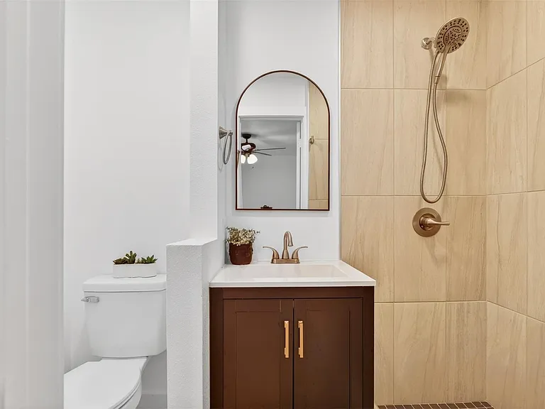 2716 Bagby St — Photo 22