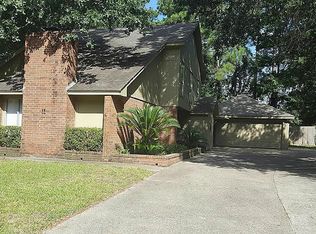 11 Kensington Ct, Conroe, TX 77304