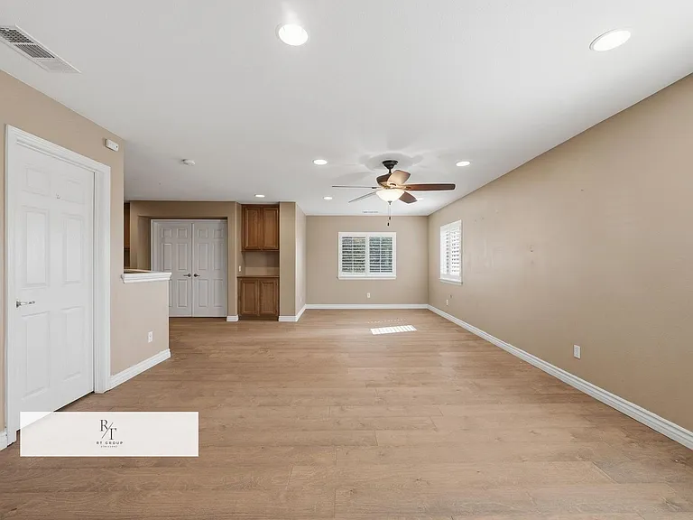 12488 Celebration Dr — Photo 33