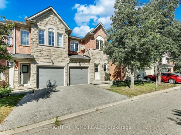 5260 McFarren Blvd #7, Mississauga, ON L5M 7J2