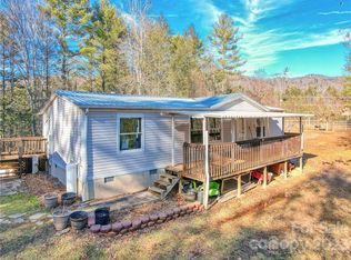 994 Indian Springs Rd, Clyde, NC 28721