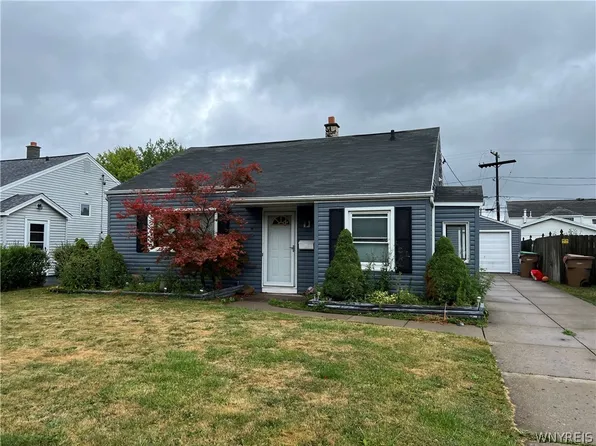 42 Wayne Ter, Cheektowaga, NY 14225