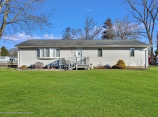 106 Shelley Ln, Bayville, NJ 08721