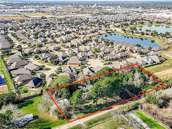 3rd image of 1021 & 1033 Roesner Rd