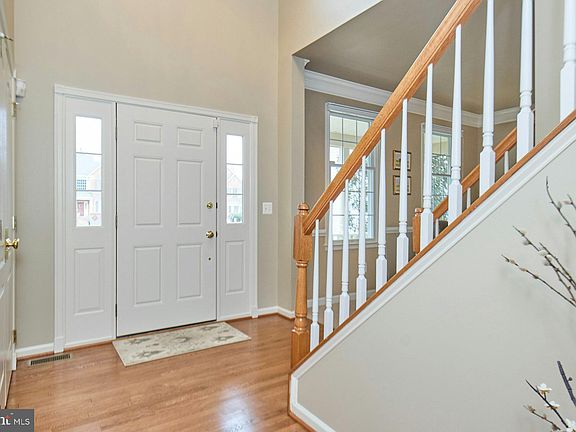 2nd image of 5849 Cranswick Ct