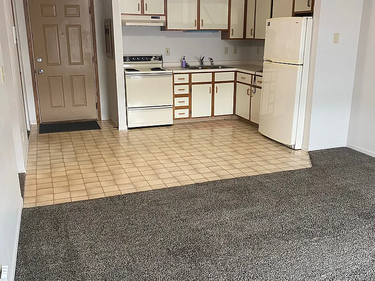 2020 N 28th St #4 — Photo 9