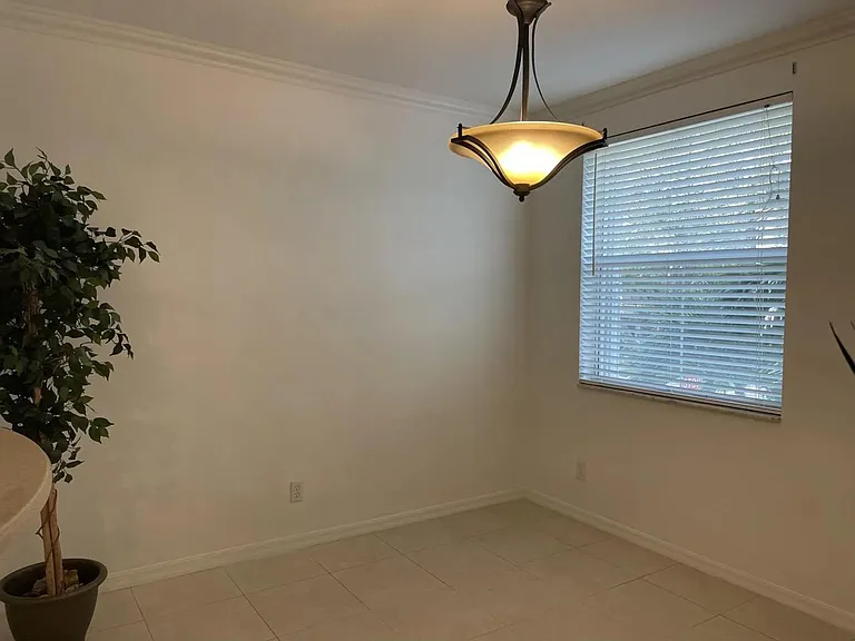 4229 E Main St — Photo 15