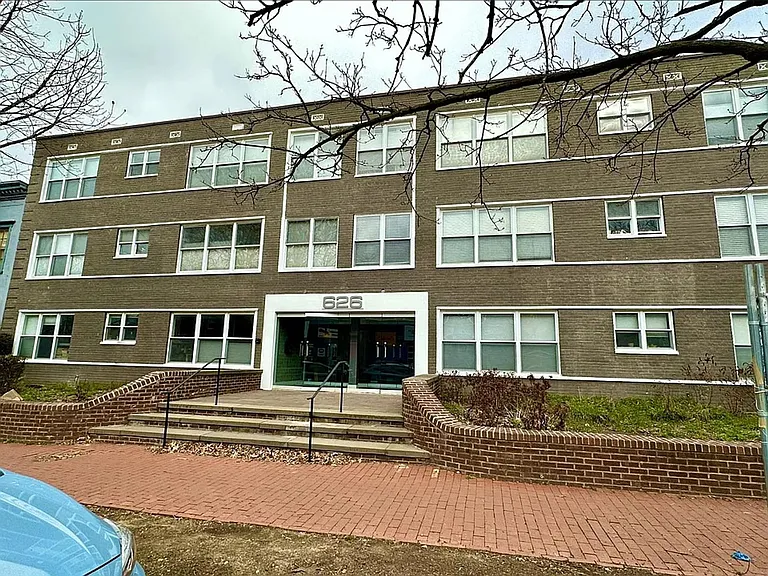 626 Independence Ave SE #205 — Photo 20