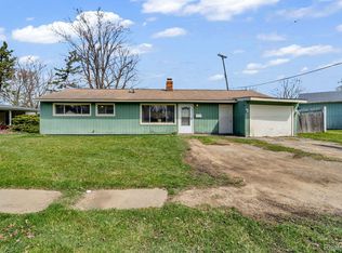 1718 Bayberry Ln, Flint, MI 48507