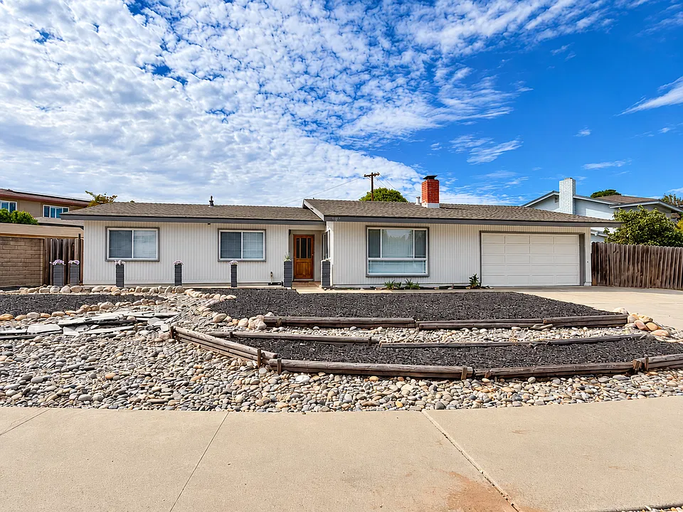 1060 Diamond Dr