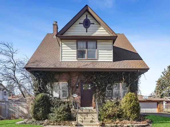 326 S Myrtle Ave, Villa Park, IL 60181