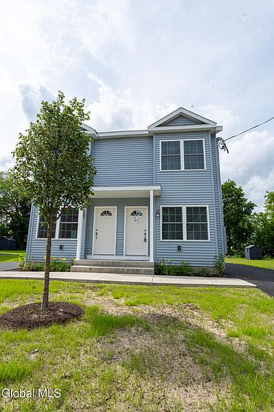 2nd image of 422 Summit Avenue