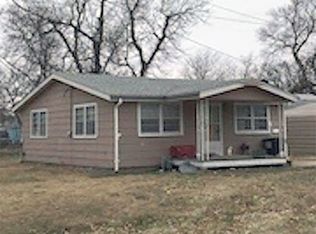 217 W 6th St, Burden, KS 67019
