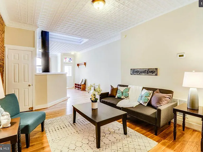 1309 Light St — Photo 8