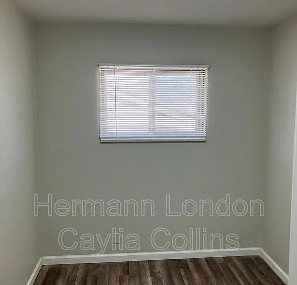 205 Ben Nevis Rd — Photo 9
