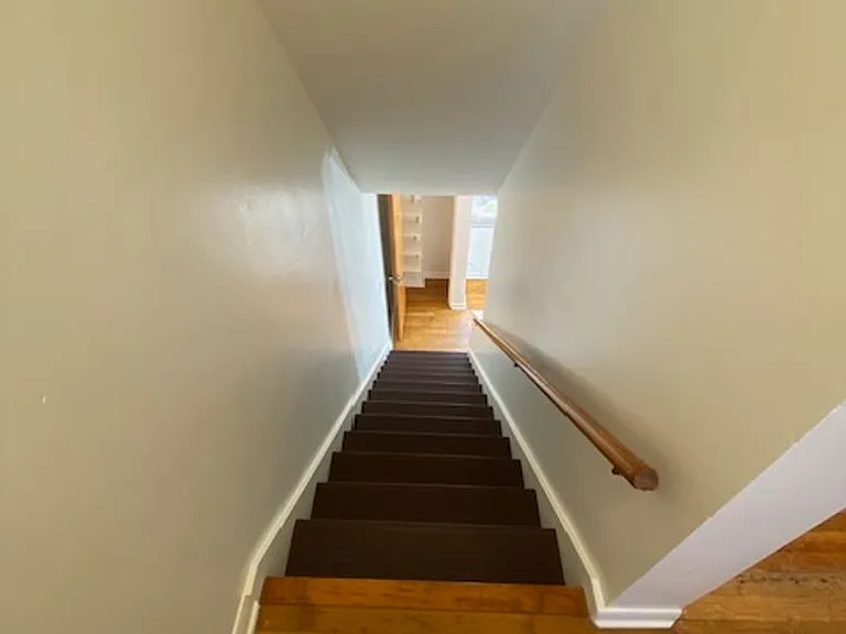 2112 Fulton Rd NW — Photo 7