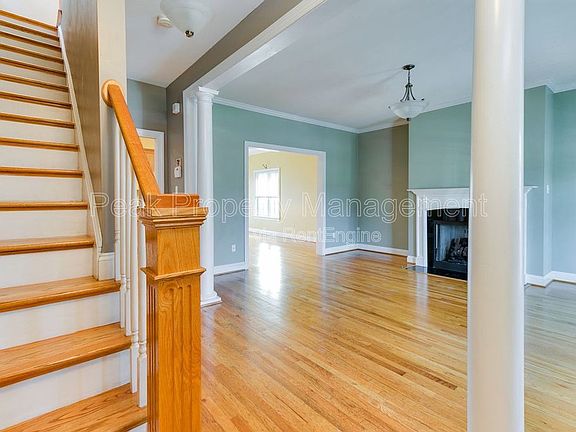 3rd image of 710 N 1st St