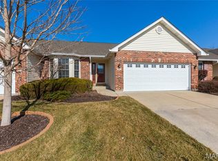 1135 Villa Flora Dr, O'Fallon, MO 63366