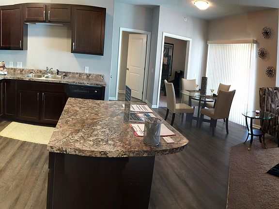 3rd image of 10516 Dorset Dr