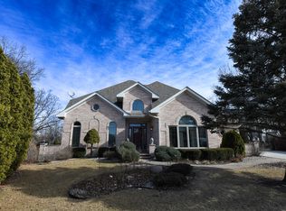 581 Edelweiss Ct, Antioch, IL 60002