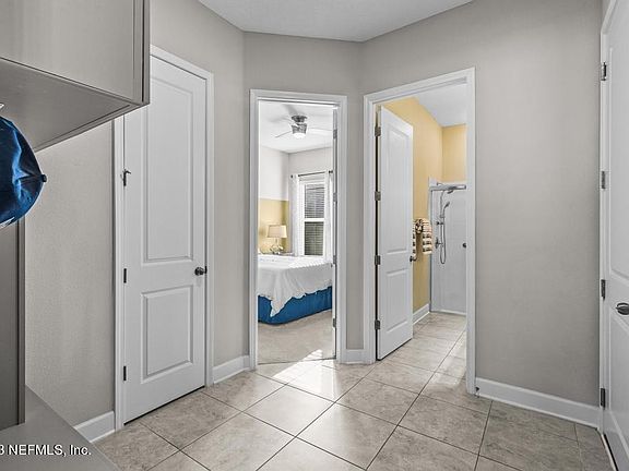 3rd image of 14 Pine Manor Dr